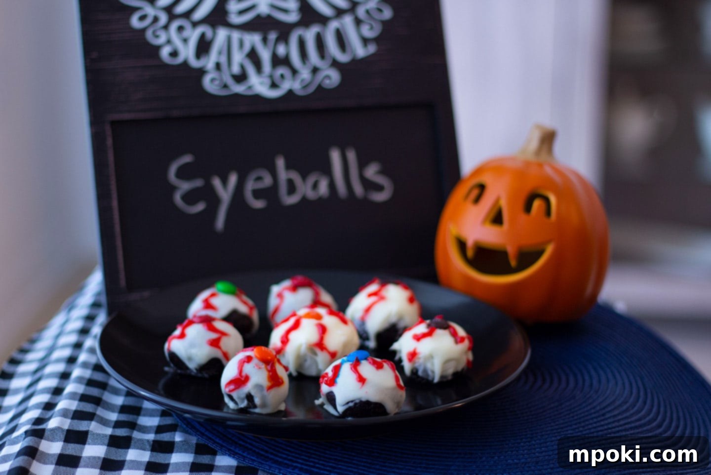 Spooktacular Oreo Truffles: Easy, Cheap, and Delicious 1 featured 2447